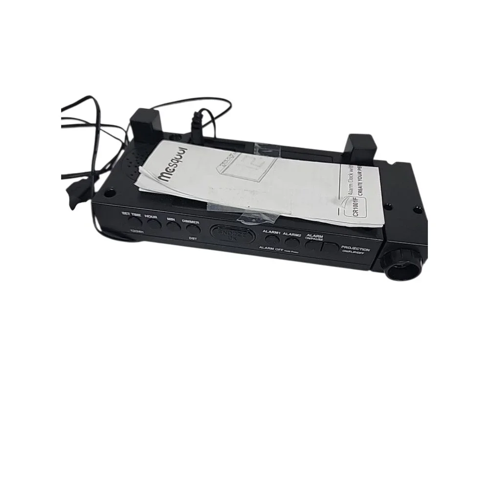 Mesqool CR1001F Projection Alarm‎ Clock with Time Display and USB Charger